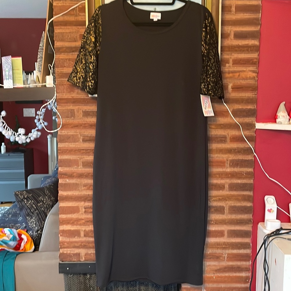 Julia Dress Elegant Collection Lace Sleeves NWT